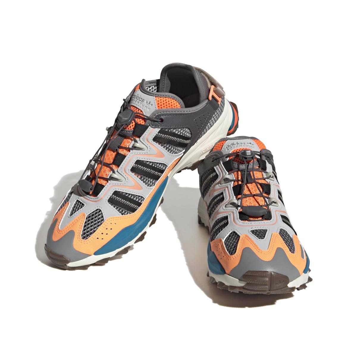 product/2/0/2025_08_adidas_hp2832_6_footwear_photography_front_lateral_top_view_white.jpg