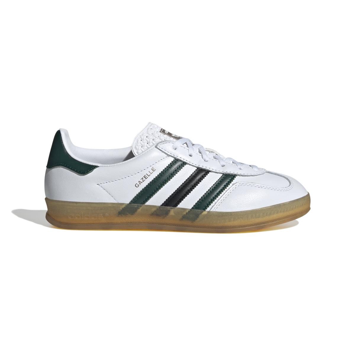 product/2/0/2025_08_adidas_ie2957_1_footwear_photography_side_lateral_center_view_white.jpg
