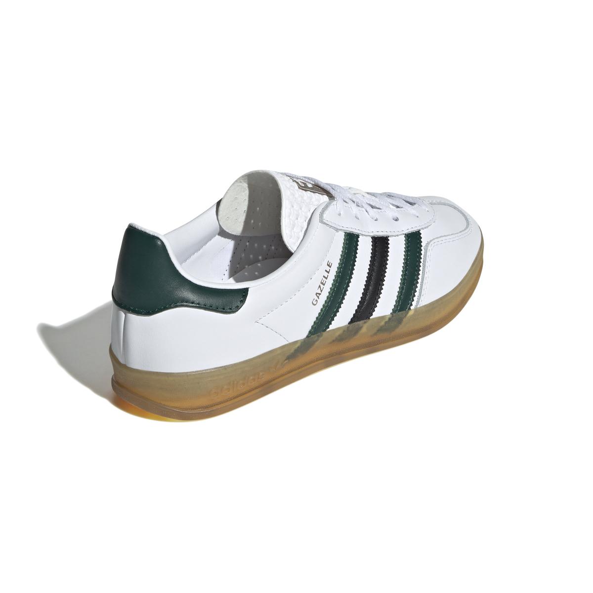 product/2/0/2025_08_adidas_ie2957_7_footwear_photography_back_lateral_top_view_white.jpg