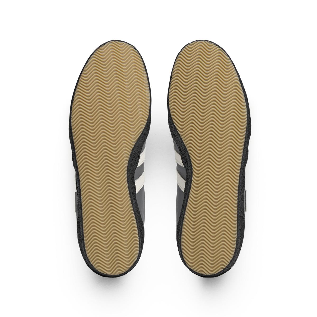 product/2/0/2025_08_adidas_ih3126_4_footwear_photography_bottom_view_white.jpg