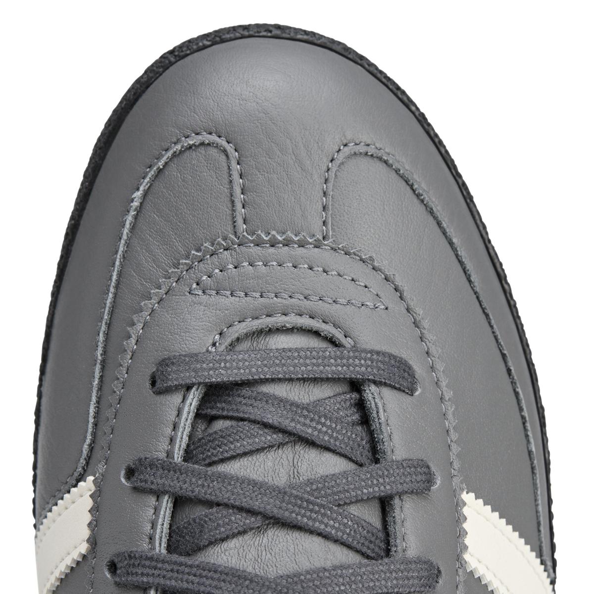 product/2/0/2025_08_adidas_ih3126_8_footwear_photography_detail_view_1_white.jpg