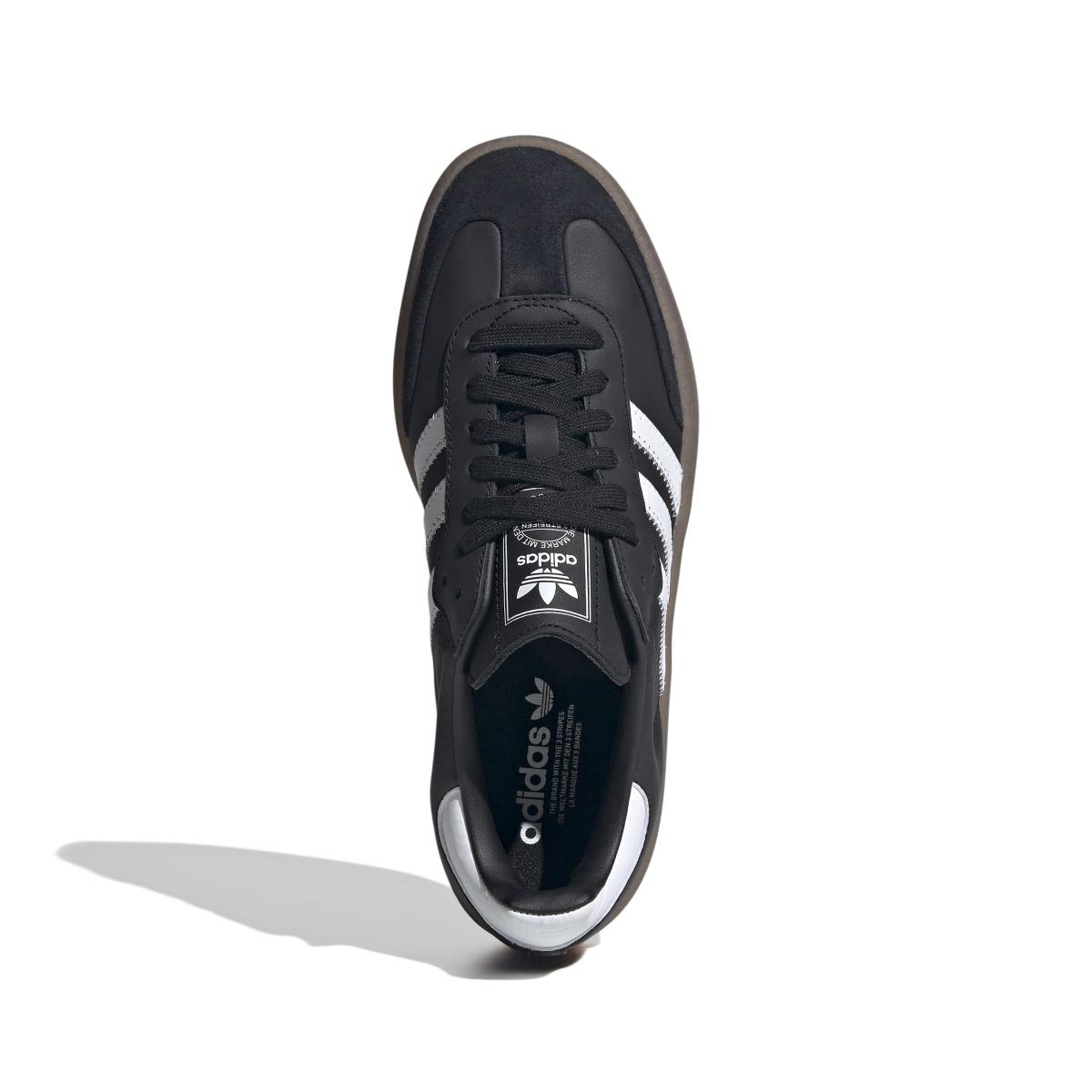product/2/0/2025_08_adidas_ji1350_3_footwear_photography_top_portrait_view_white.jpg