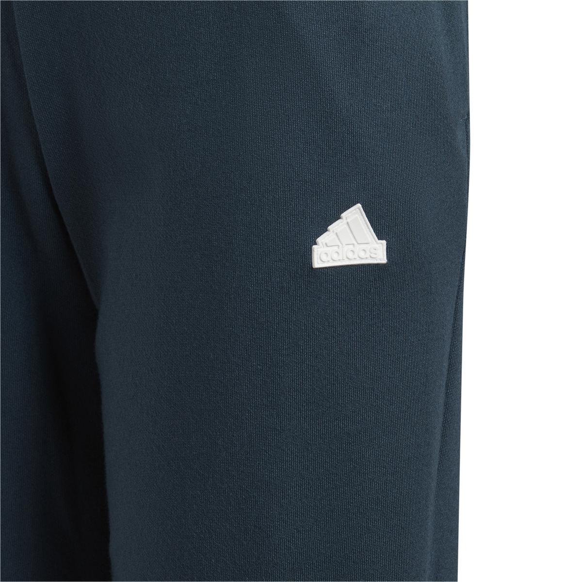 product/2/0/2025_09_adidas_im0082_8_apparel_photography_detail_view_3_white.jpg