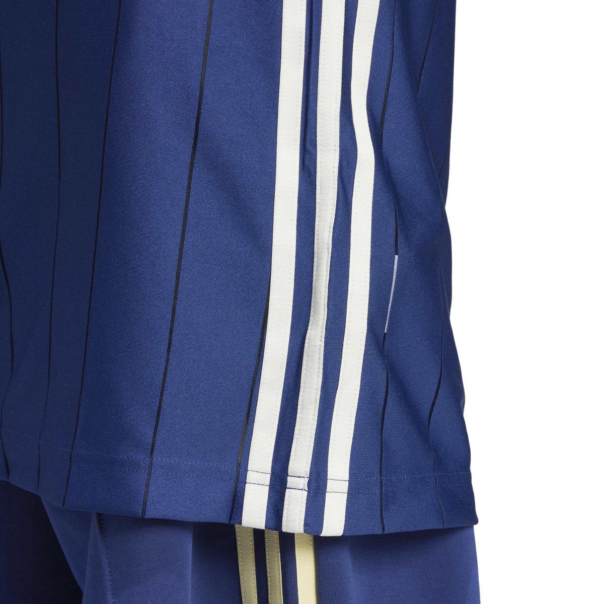 product/2/0/2025_09_adidas_ir7467_8_apparel_on_model_detail_view_2_white.jpg