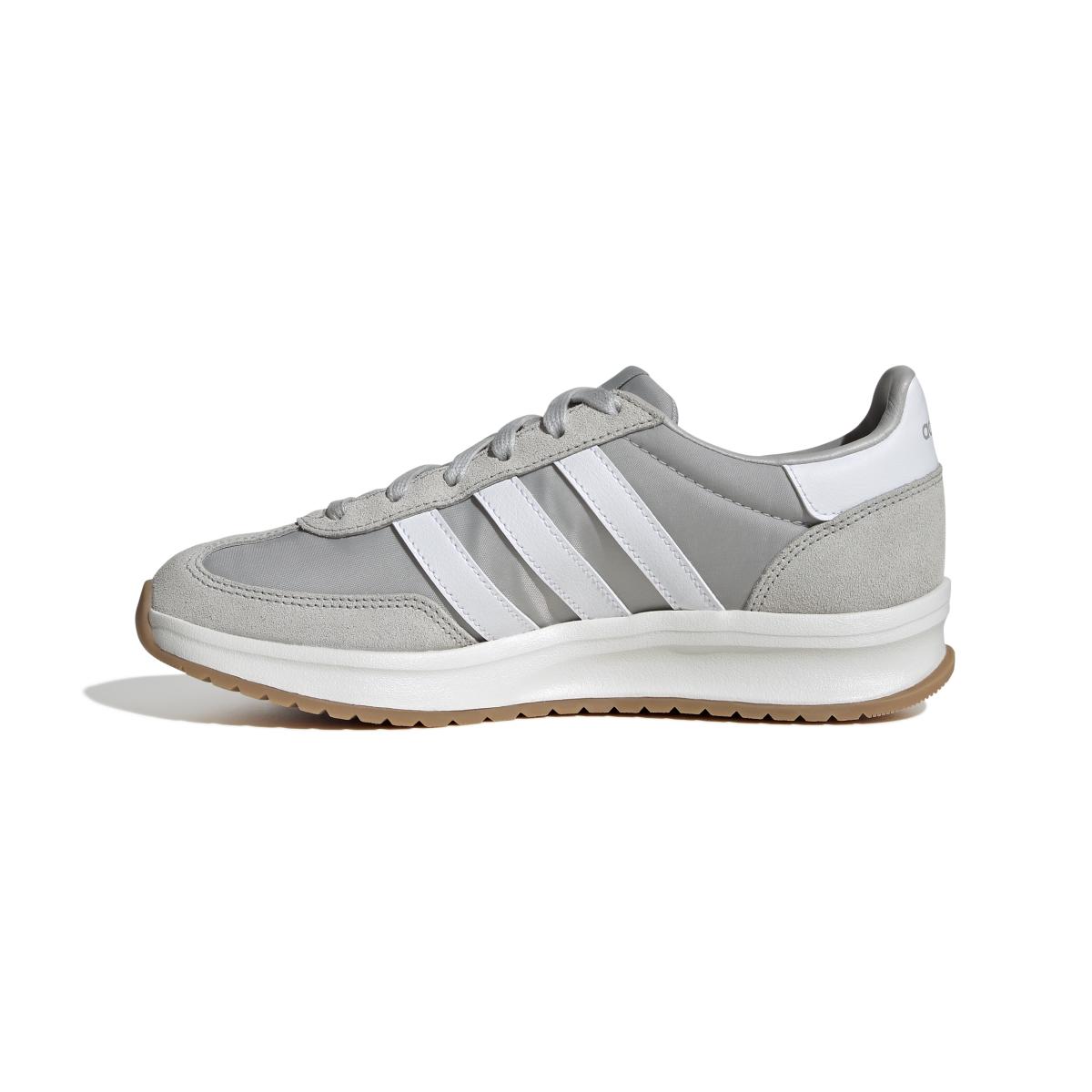product/2/0/2025_adidas_ji4913_5_footwear_photography_side_medial_center_view_white.jpg