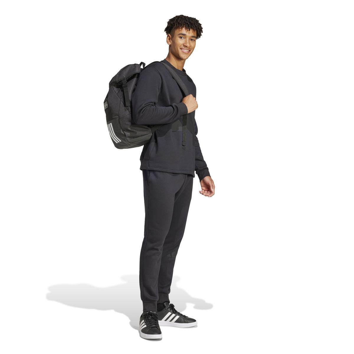 product/2/0/2025_adidas_ji8865_6_apparel_on_model_walking_view_white.jpg