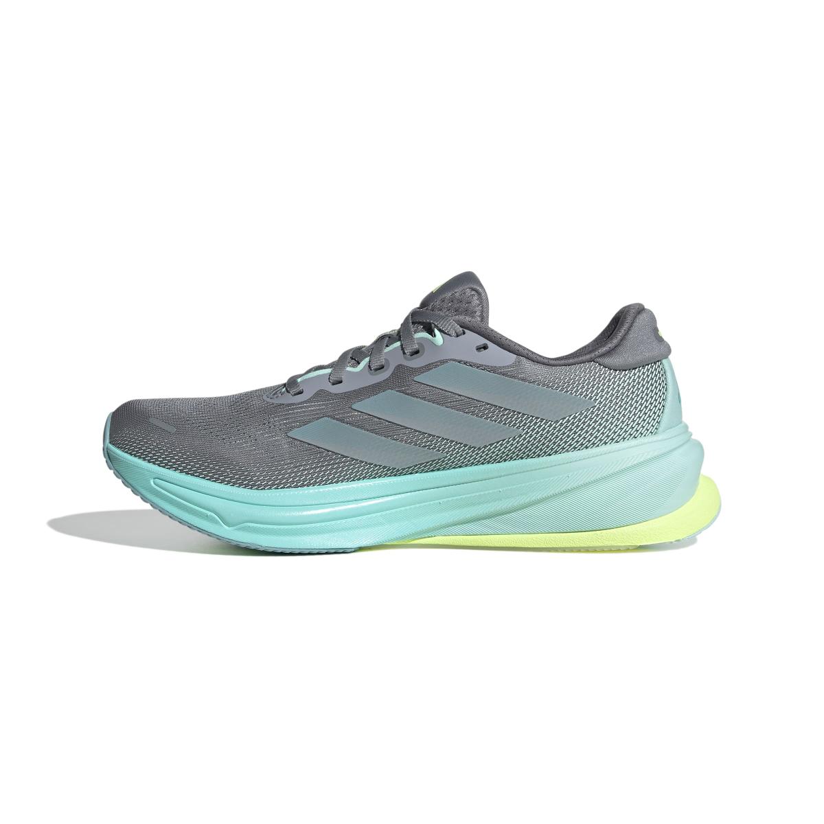 product/2/0/2025_adidas_jq7691_5_footwear_photography_side_medial_center_view_white.jpg