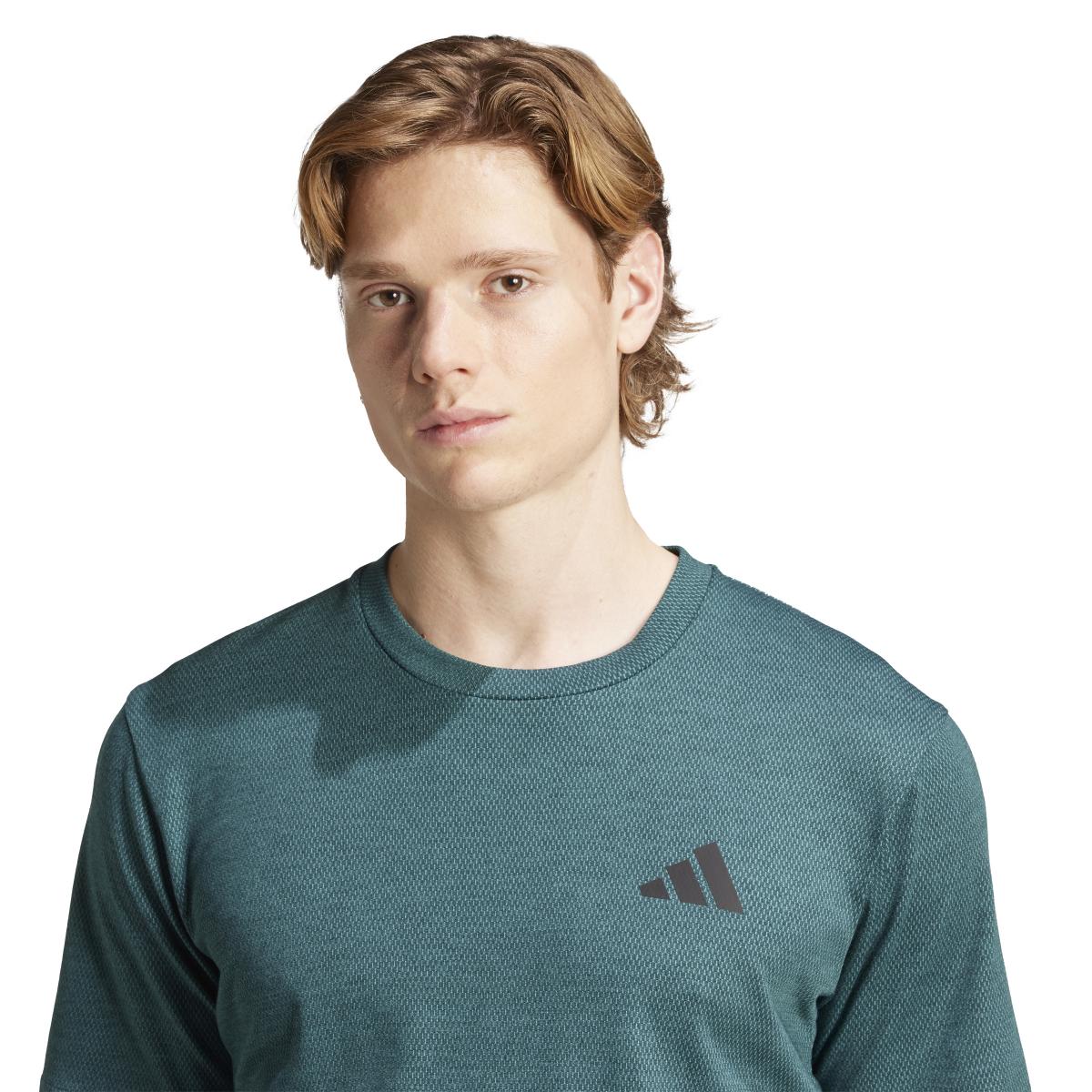 product/2/0/2025_adidas_jw7482_5_apparel_on_model_detail_view_1_white.jpg