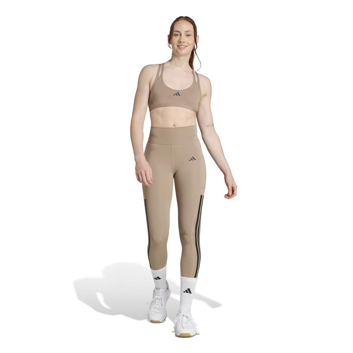 product/2/0/2025_adidas_jx7319_5_apparel_on_model_standard_outfit_view_white.jpg