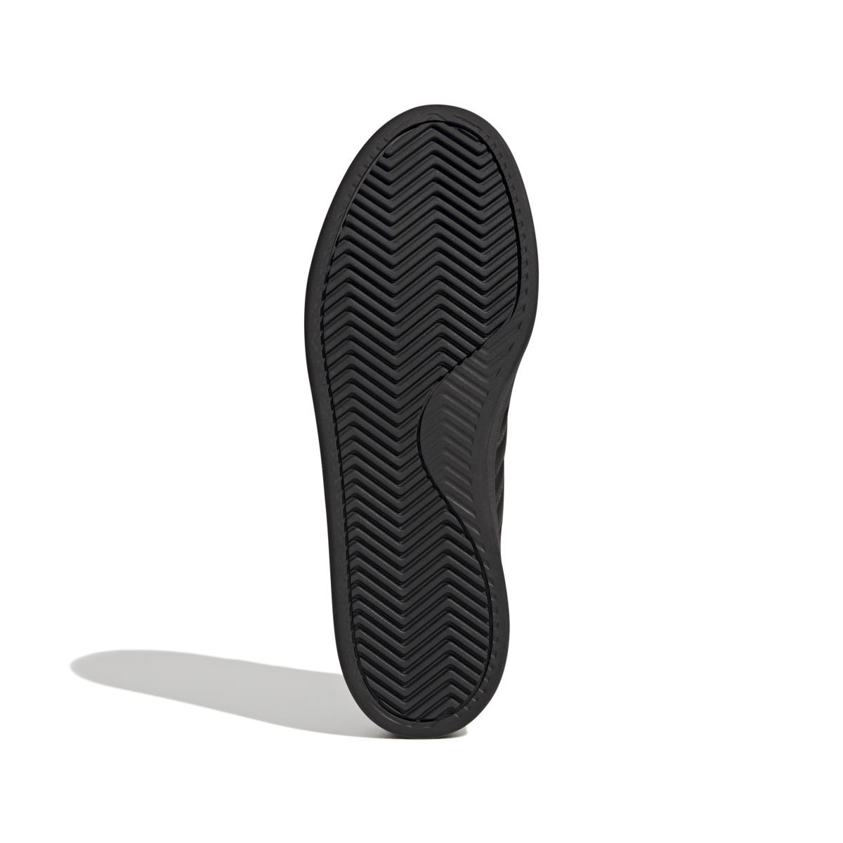 product/a/d/adidas-originals_gw9198_4_footwear_photography_bottom_view_white_000.jpg