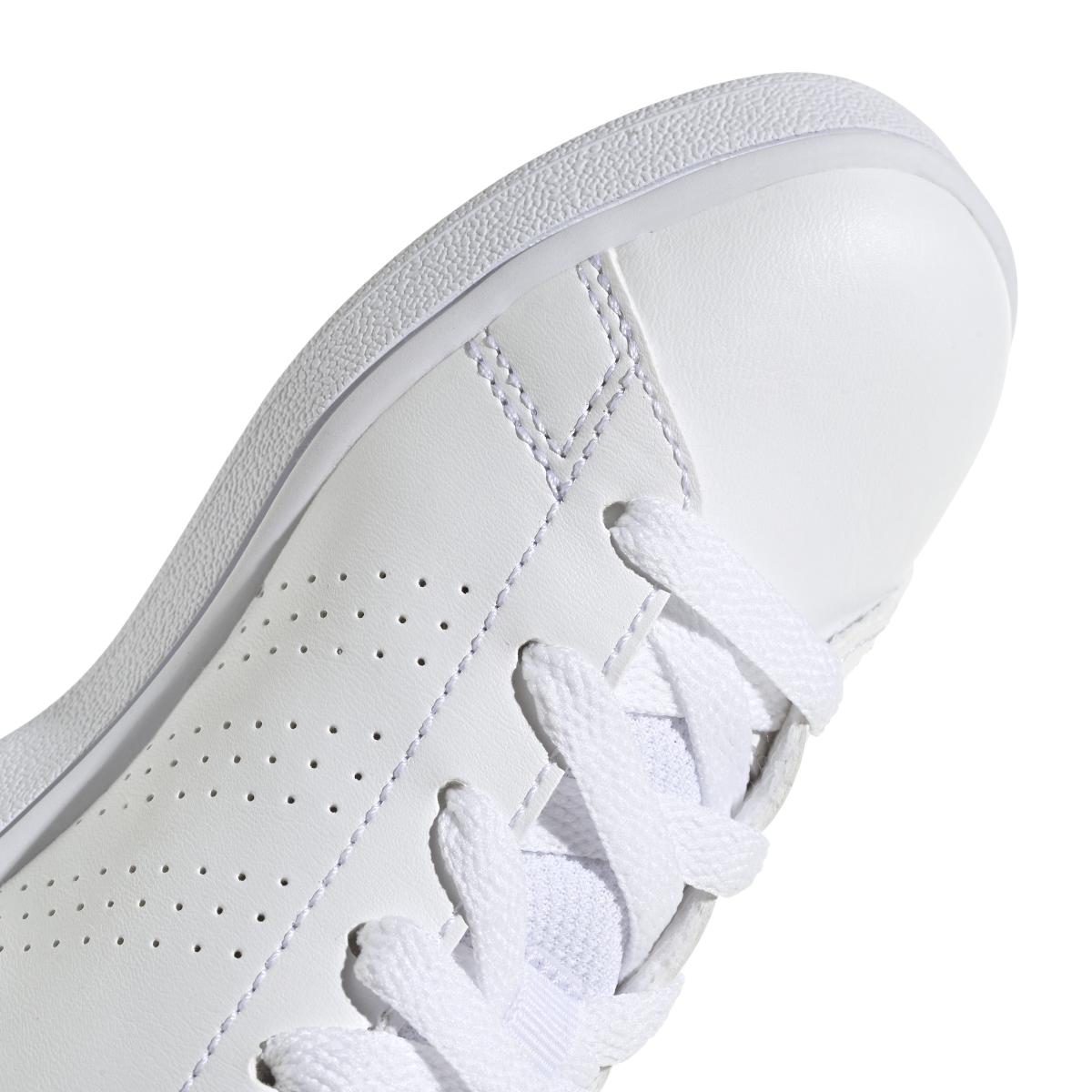 product/a/d/adidas-originals_gy6995_9_footwear_photography_detail_view_2_white_000.jpg