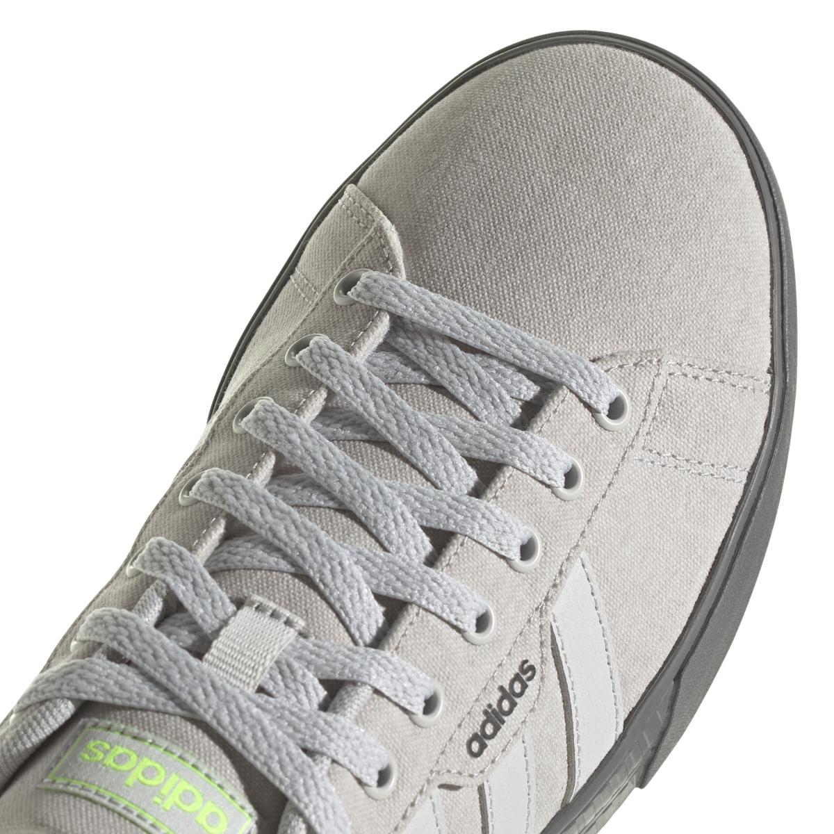 product/a/d/adidas-originals_if7489_9_footwear_photography_detail_view_2_white.jpg