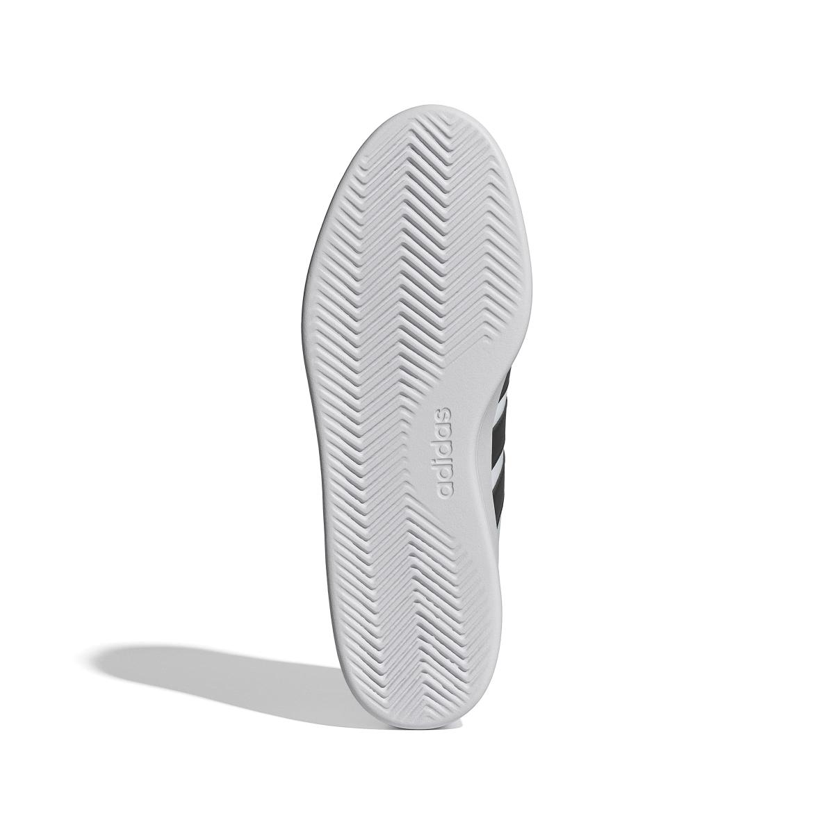product/a/d/adidas-originals_jr3547_4_footwear_photography_bottom_view_white.jpg
