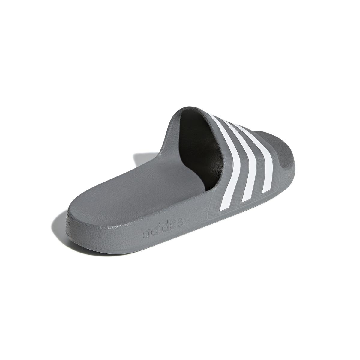product/a/d/adidas_f35538_7_footwear_photography_back_lateral_top_view_white-nw112824.jpg
