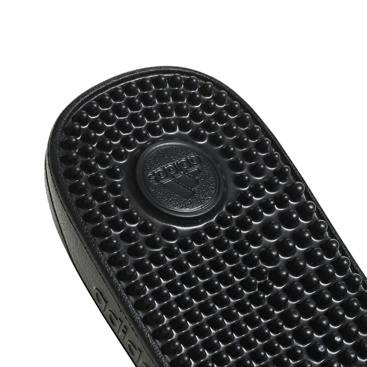 product/a/d/adidas_f35580_9_footwear_photography_detail_view_2_white-new0201.jpg