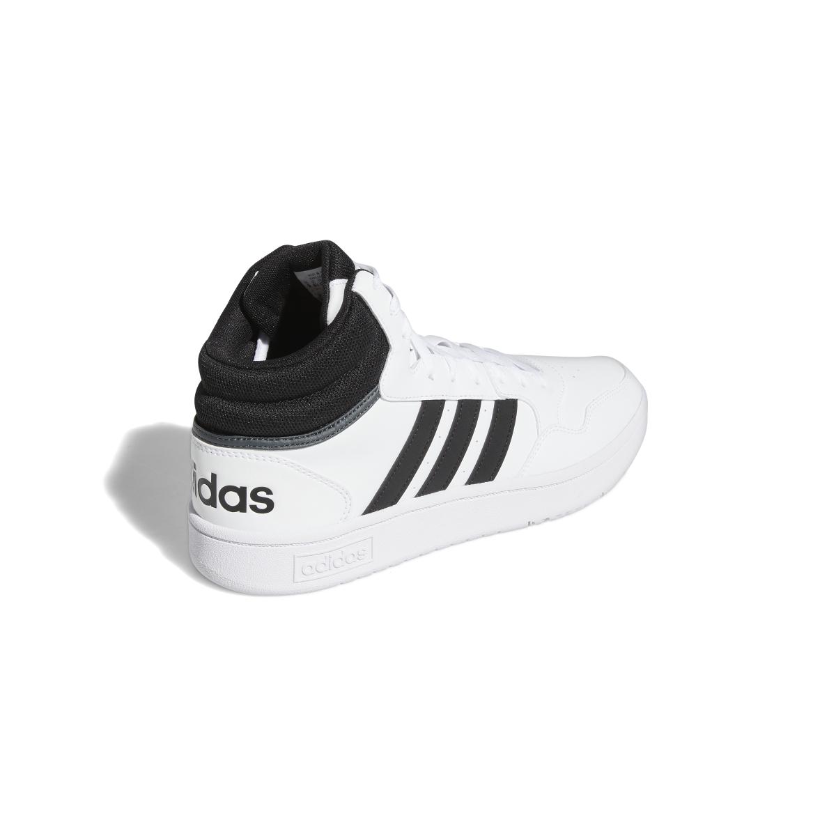 product/a/d/adidas_gw3019_7_footwear_photography_back_lateral_top_view_white.jpg
