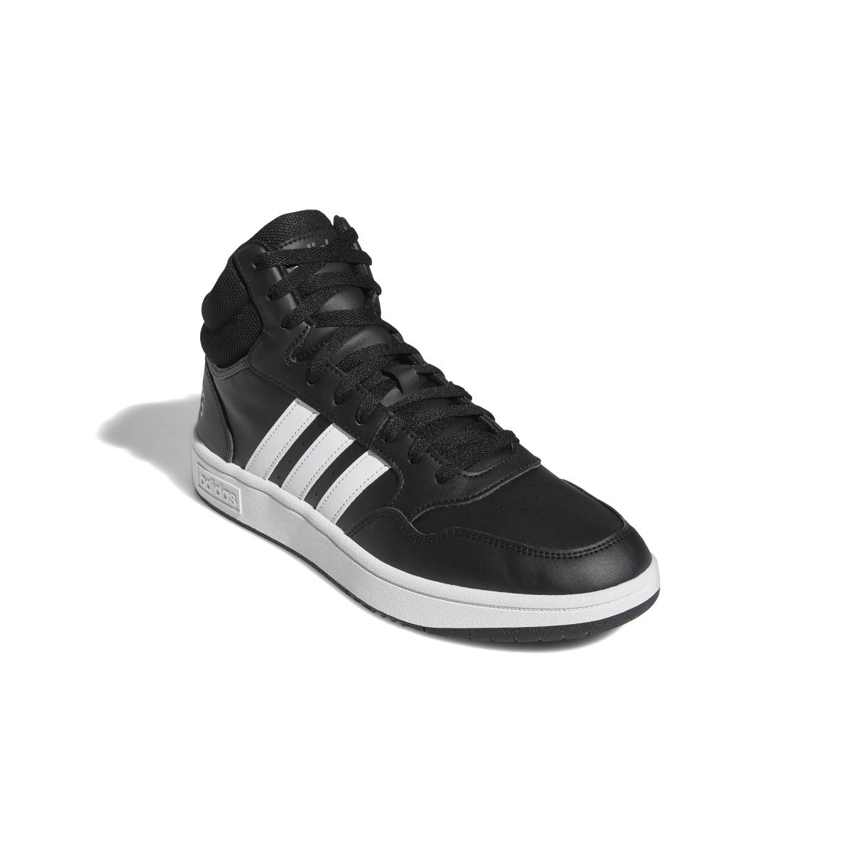 product/a/d/adidas_gw3020_6_footwear_photography_front_lateral_top_view_white.jpg