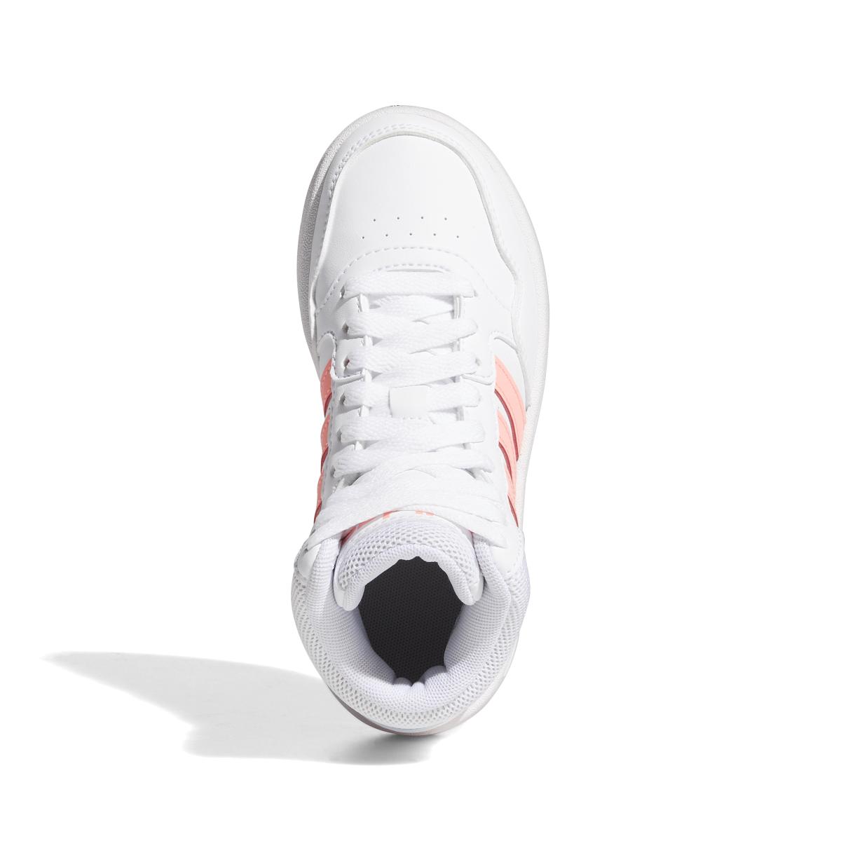 product/a/d/adidas_gw6110_3_footwear_photography_top_portrait_view_white.jpg