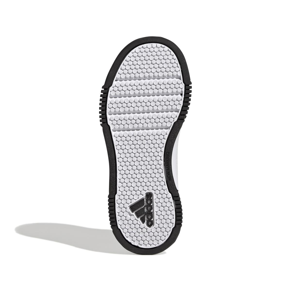 product/a/d/adidas_gw6422_4_footwear_photography_bottom_view_white_000.jpg