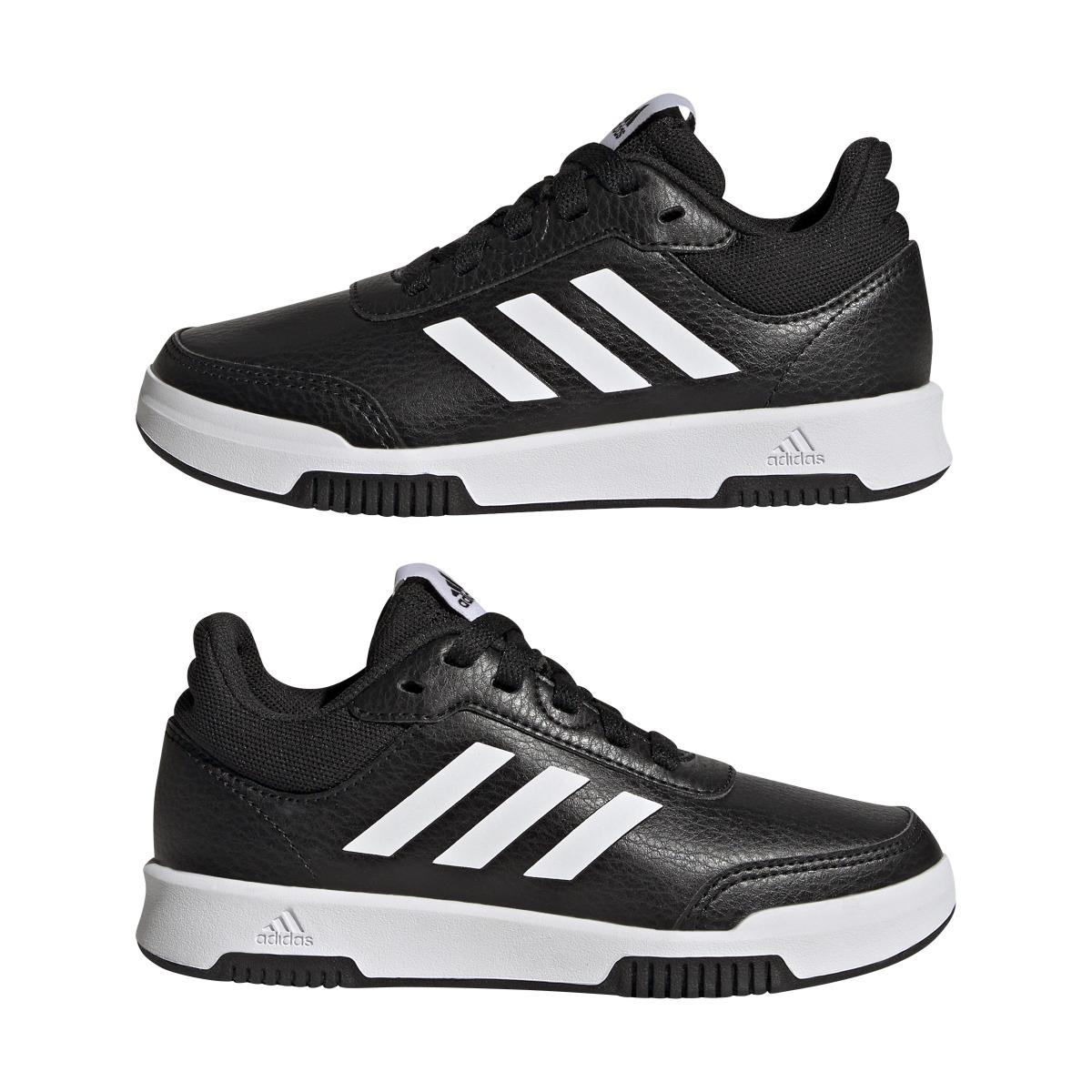 product/a/d/adidas_gw6425_10_footwear_photography_mirrored_pair_view_white_000.jpg