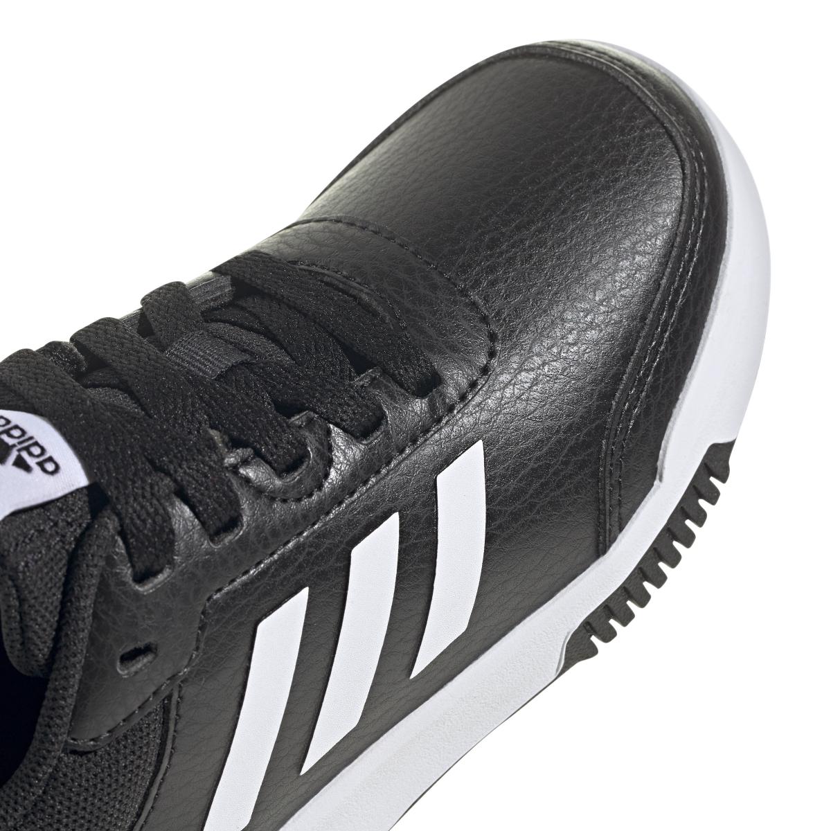 product/a/d/adidas_gw6425_9_footwear_photography_detail_view_2_white_000.jpg