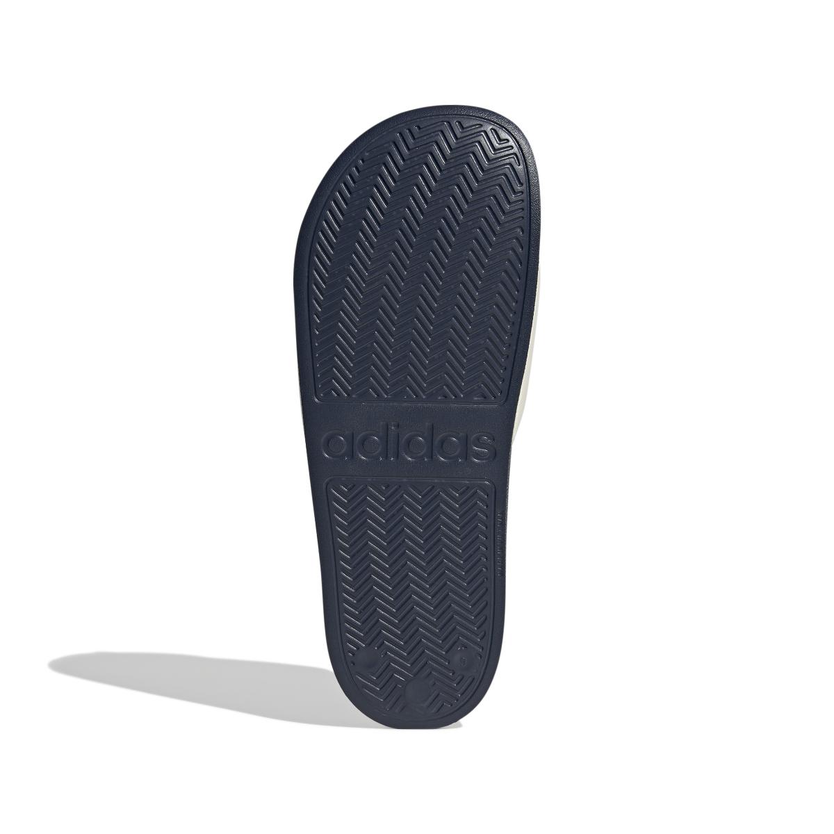 product/a/d/adidas_gw8748_4_footwear_photography_bottom_view_white_000.jpg