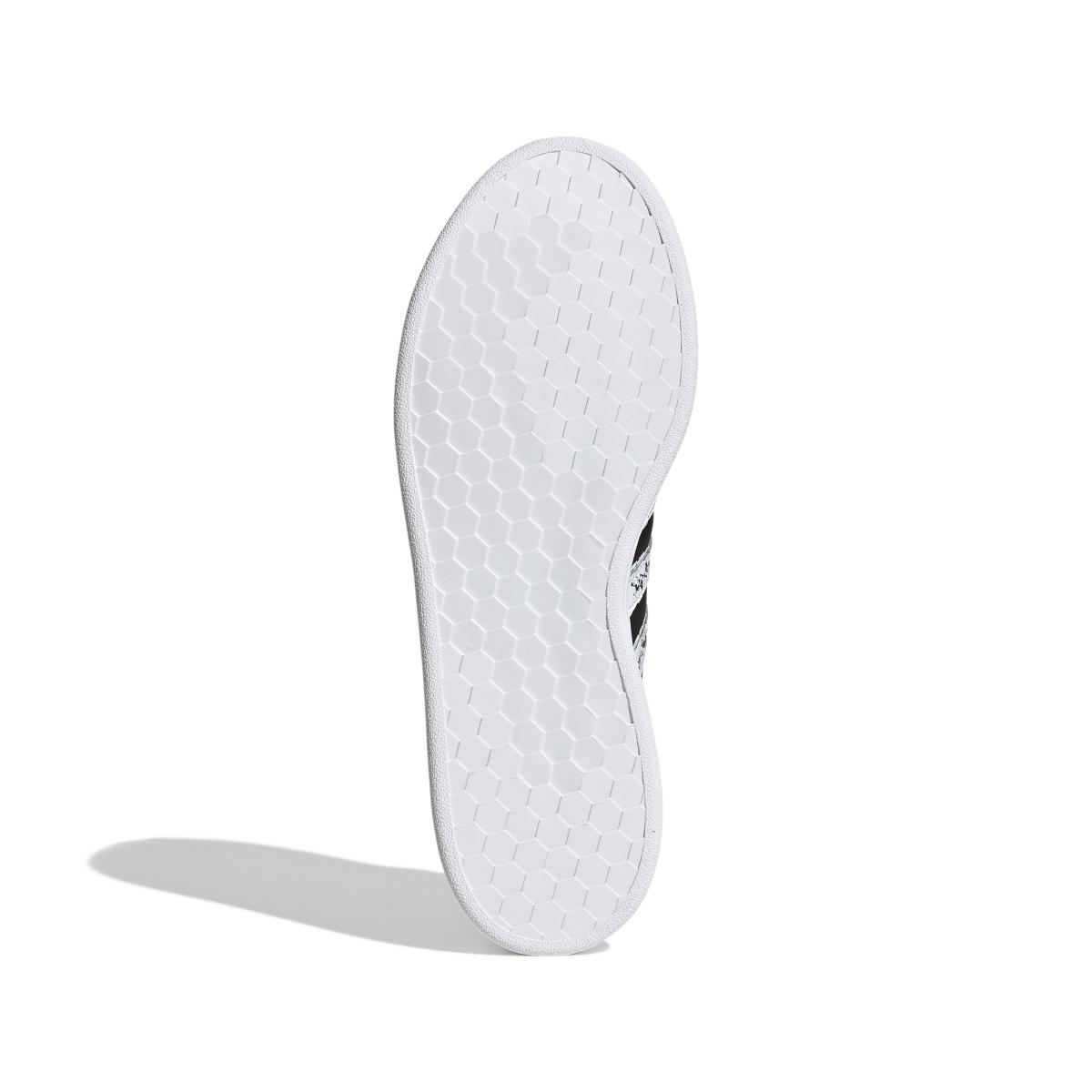 product/a/d/adidas_gx5755_4_footwear_photography_bottom_view_white.jpg