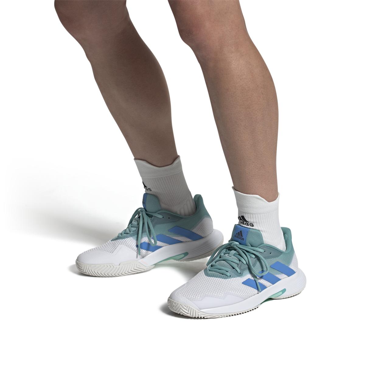 product/a/d/adidas_gy4002_11_footwear_on_model_front_view_white_000.jpg