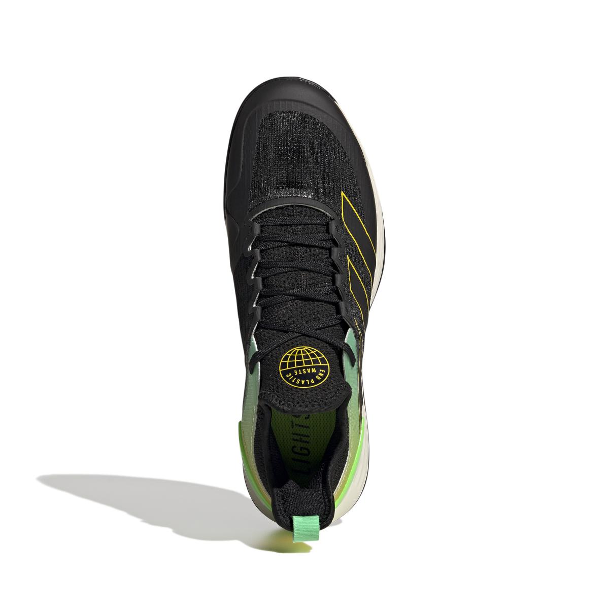 product/a/d/adidas_gy4004_3_footwear_photography_top_portrait_view_white_000.jpg