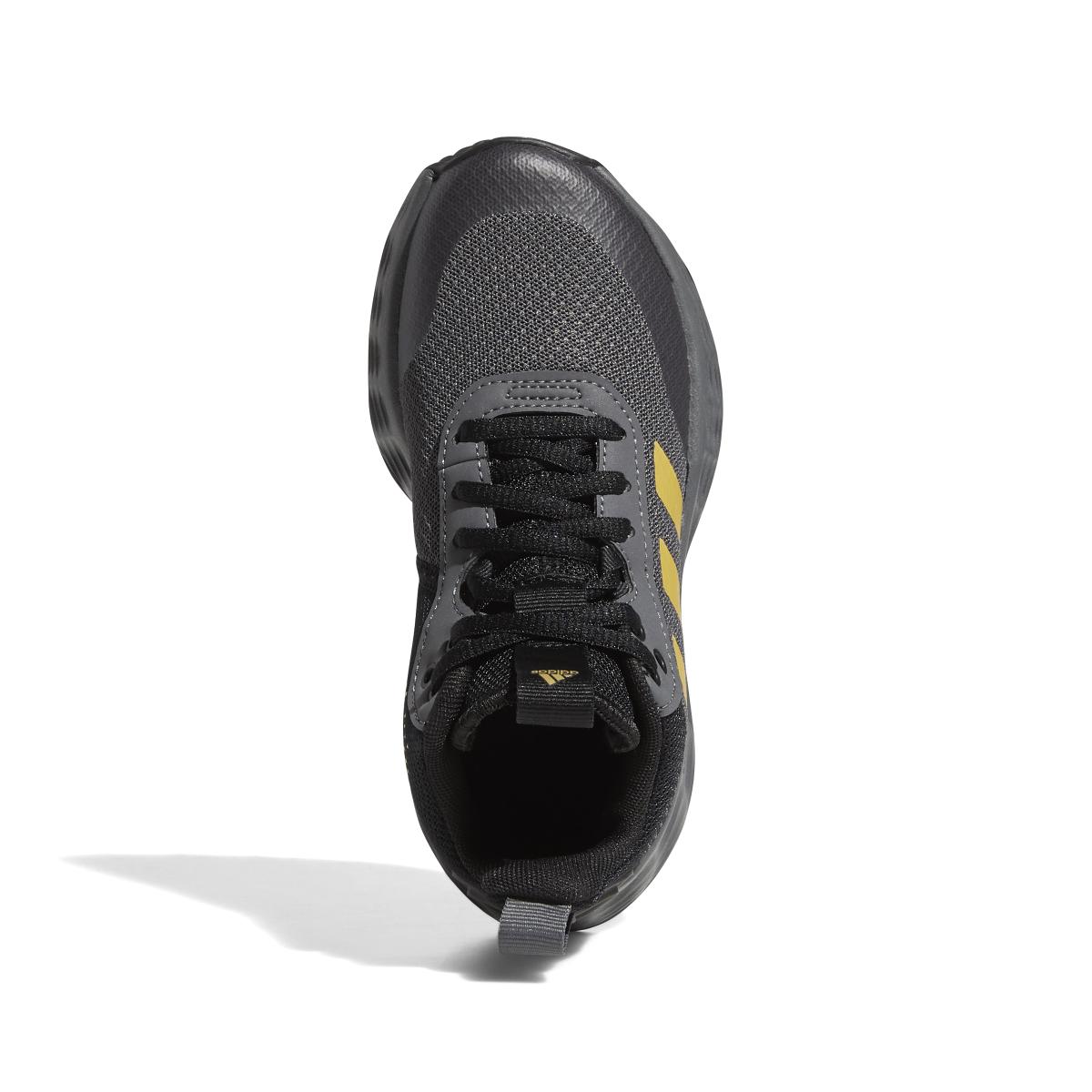 product/a/d/adidas_gz3381_3_footwear_photography_top_portrait_view_white_000.jpg