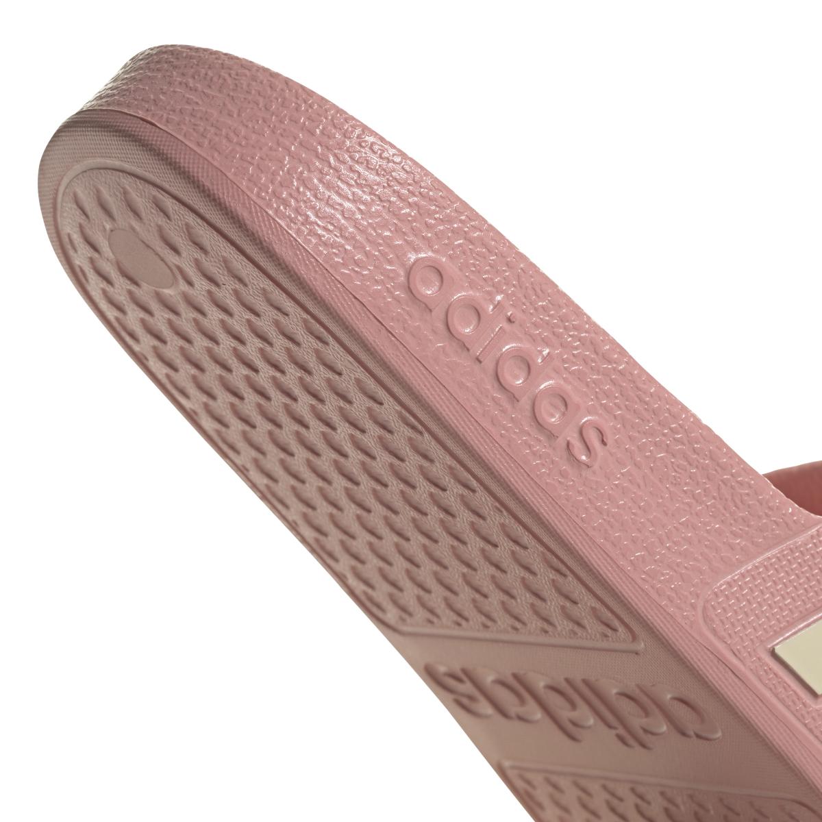 product/a/d/adidas_gz5877_8_footwear_photography_detail_view_1_white_000.jpg