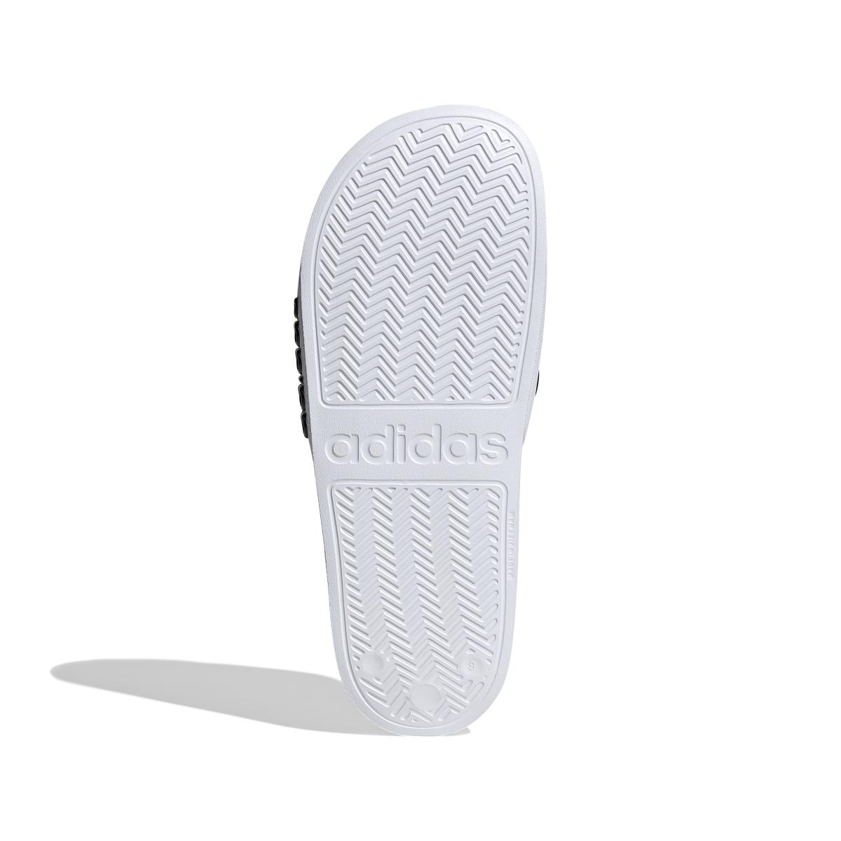 product/a/d/adidas_gz5921_4_footwear_photography_bottom_view_white_000.jpg
