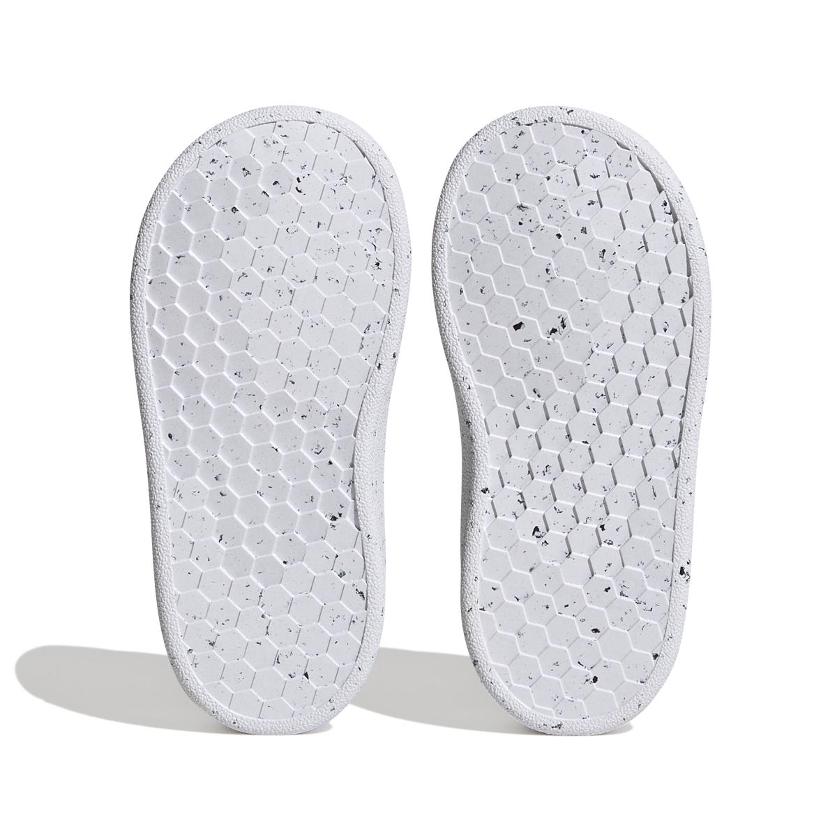 product/a/d/adidas_h06216_4_footwear_photography_bottom_view_white_000.jpg