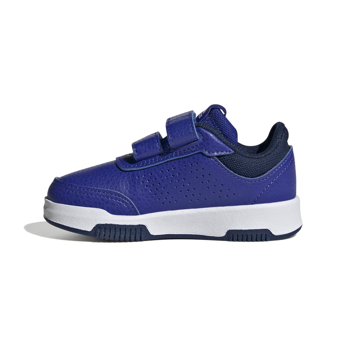 product/a/d/adidas_h06300_5_footwear_photography_side_medial_center_view_white.jpg