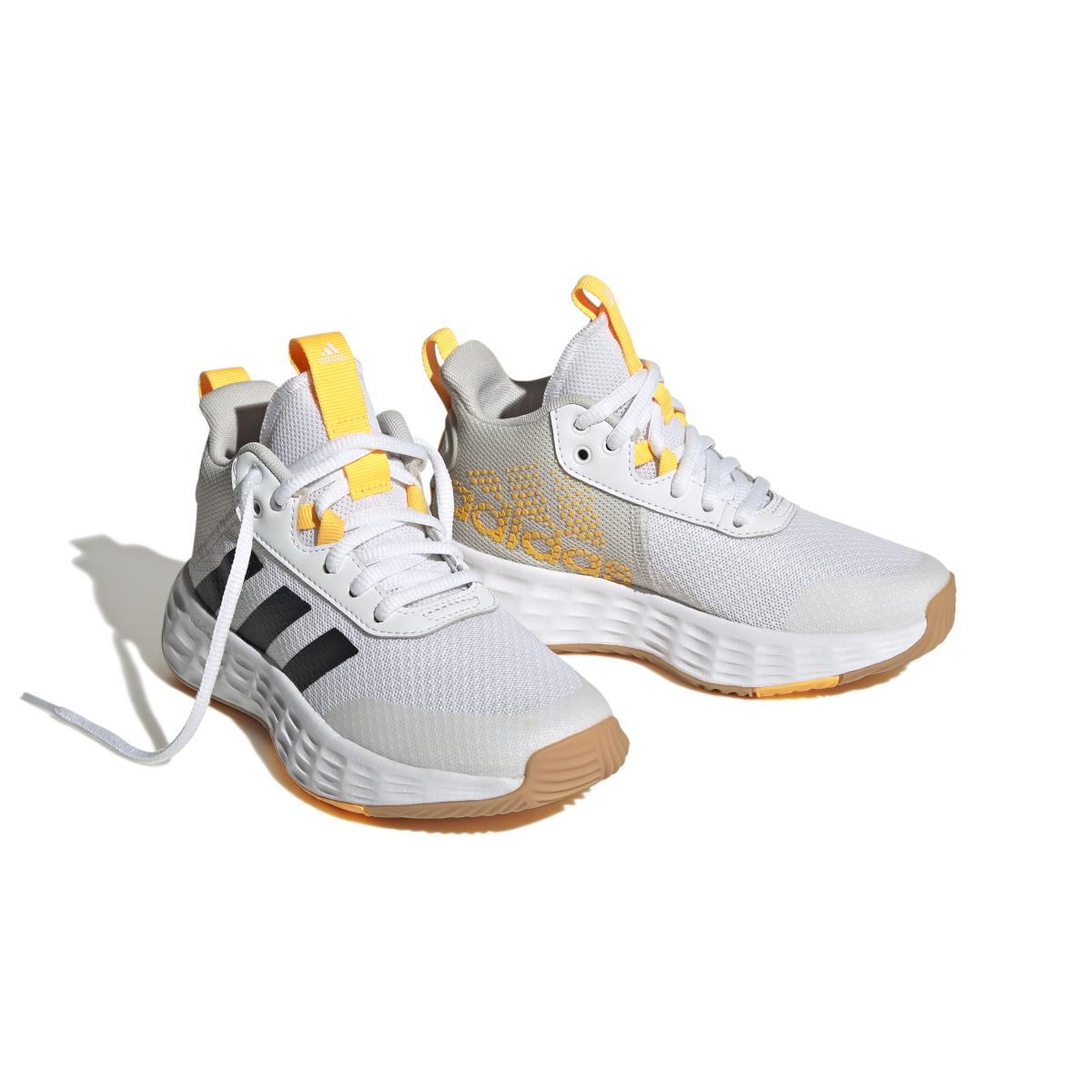 product/a/d/adidas_h06418_6_footwear_photography_front_lateral_top_view_white.jpg