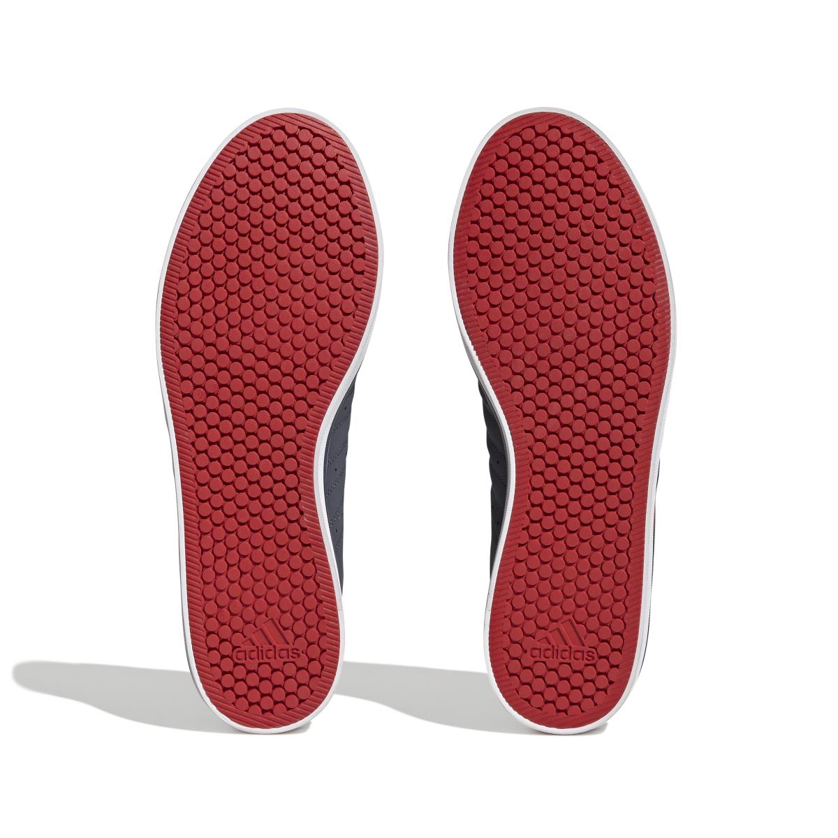 product/a/d/adidas_hp6003_4_footwear_photography_bottom_view_white-nw052424.jpg