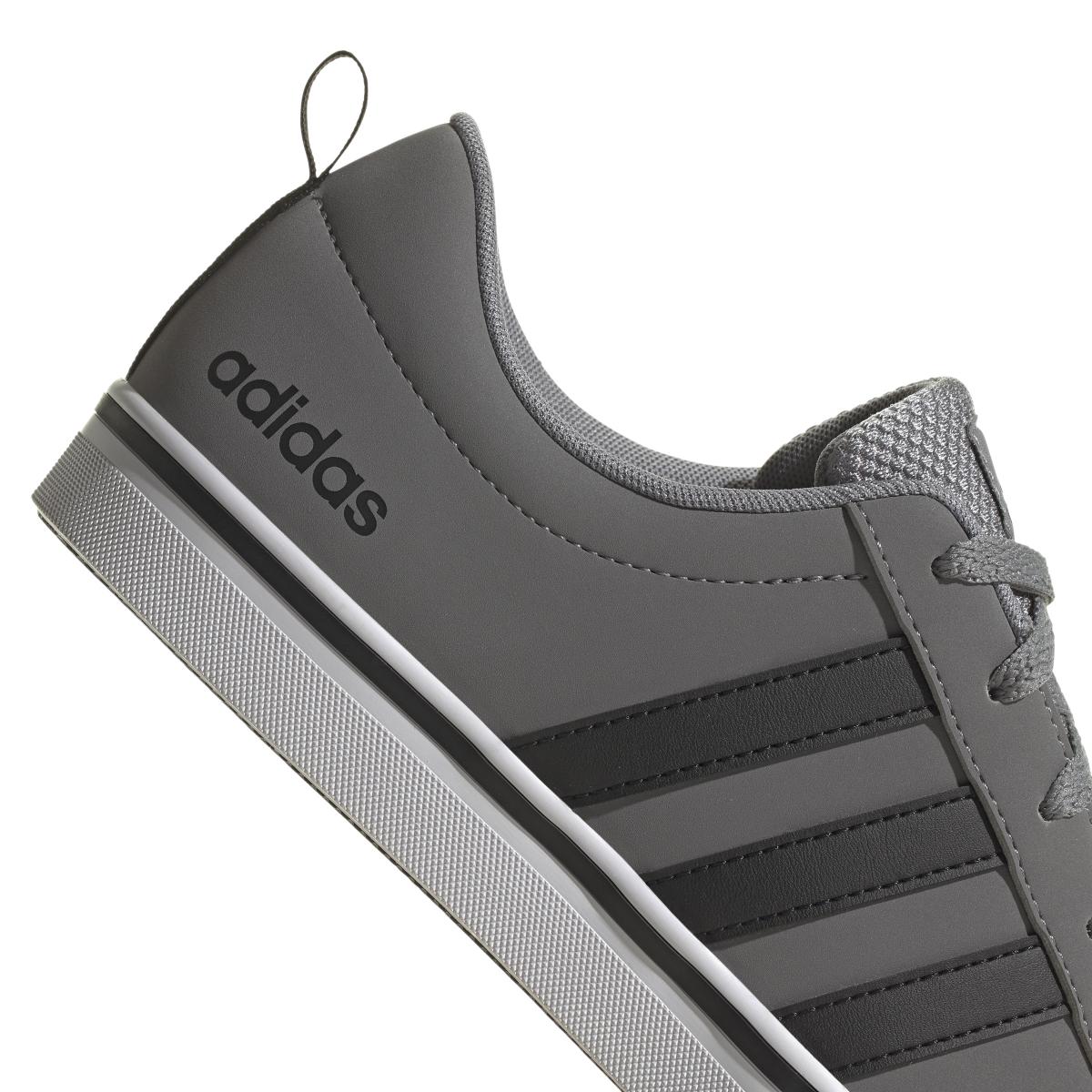 product/a/d/adidas_hp6007_8_footwear_photography_detail_view_1_white-nw052424.jpg