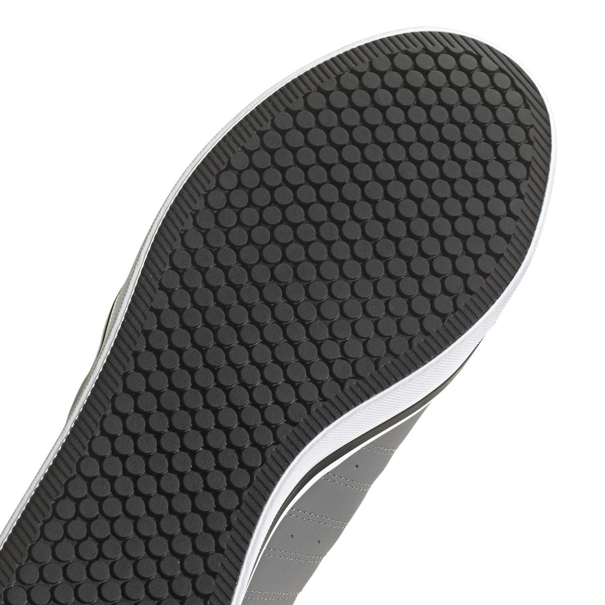product/a/d/adidas_hp6007_9_footwear_photography_detail_view_2_white-nw052424.jpg
