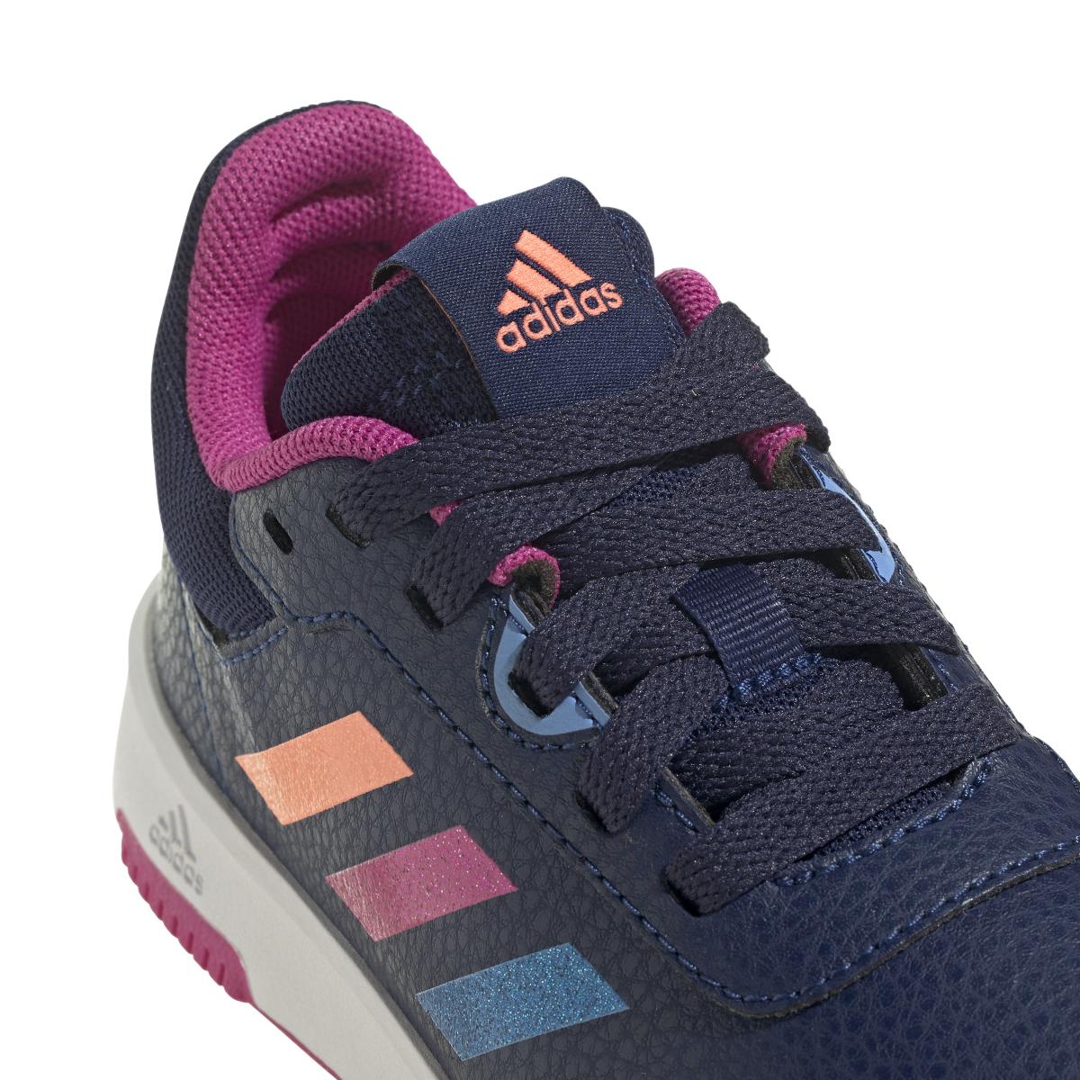 product/a/d/adidas_hp6157_8_footwear_photography_detail_view_1_white.jpg
