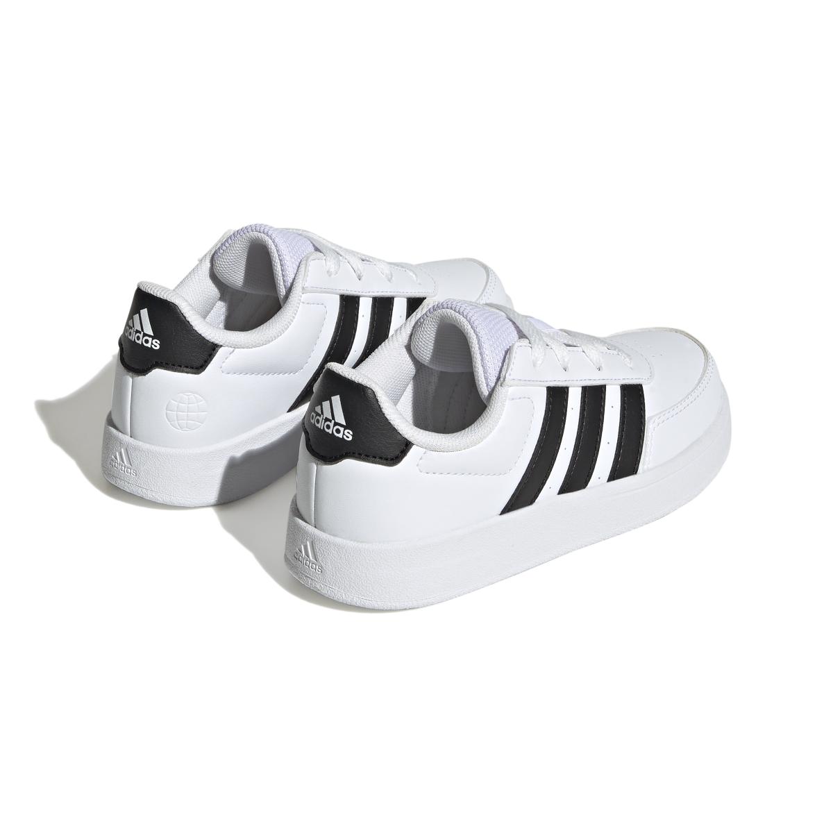 product/a/d/adidas_hp8956_7_footwear_photography_back_lateral_top_view_white-nw052424.jpg