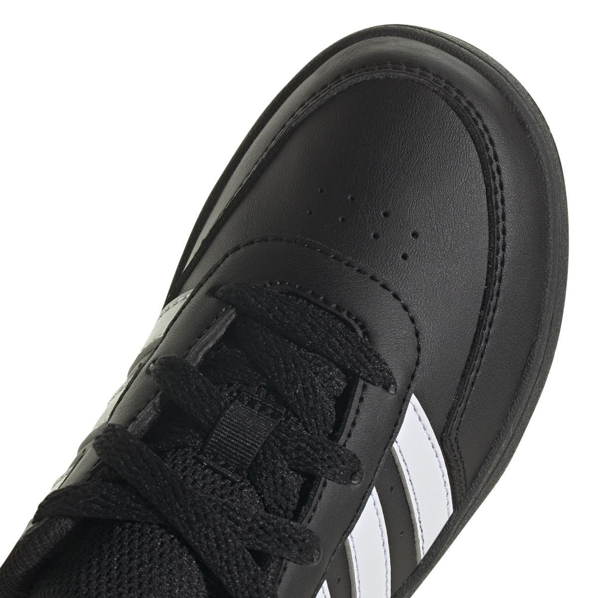 product/a/d/adidas_hp8961_9_footwear_photography_detail_view_2_white-nw052424.jpg
