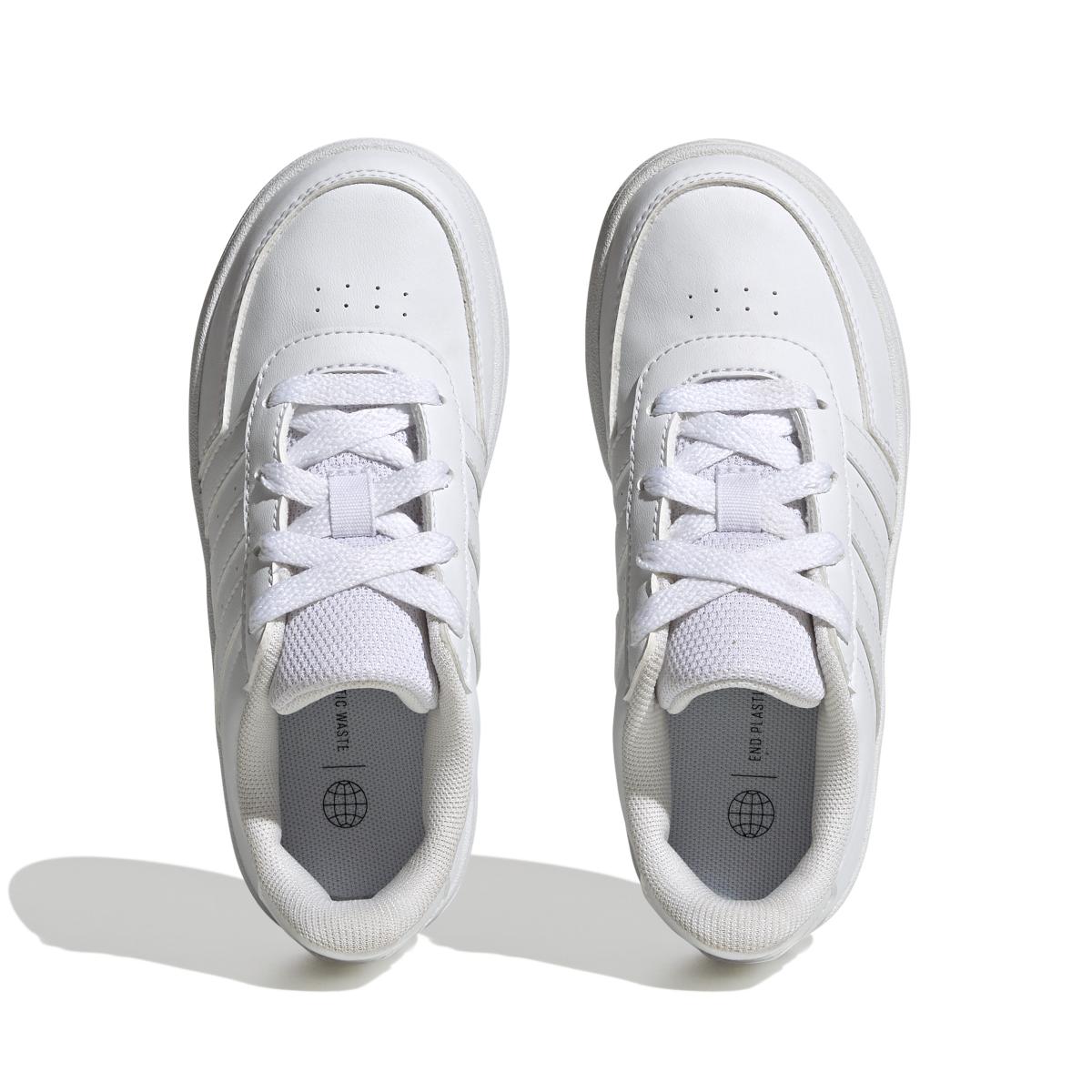 product/a/d/adidas_hp8962_3_footwear_photography_top_portrait_view_white-nw052424.jpg