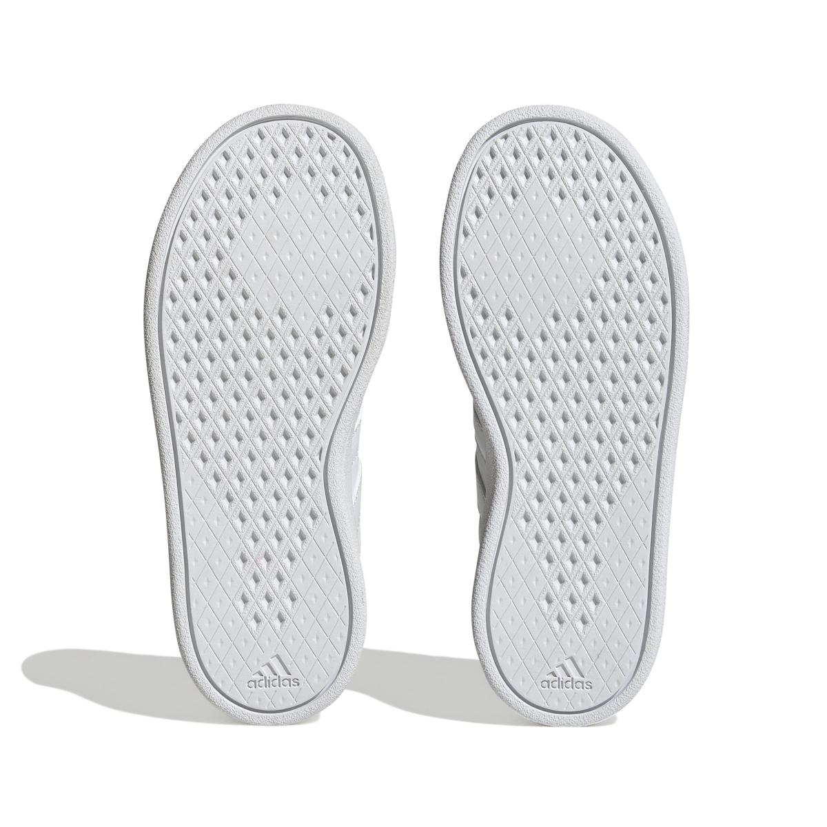 product/a/d/adidas_hp8962_4_footwear_photography_bottom_view_white-nw052424.jpg