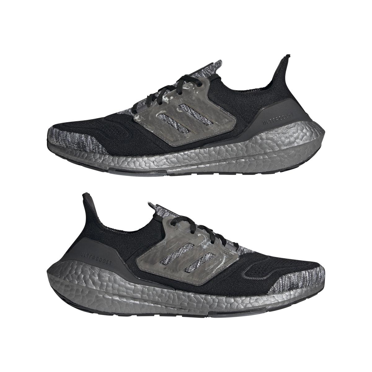 product/a/d/adidas_hq2095_10_footwear_photography_mirrored_pair_view_white.jpg