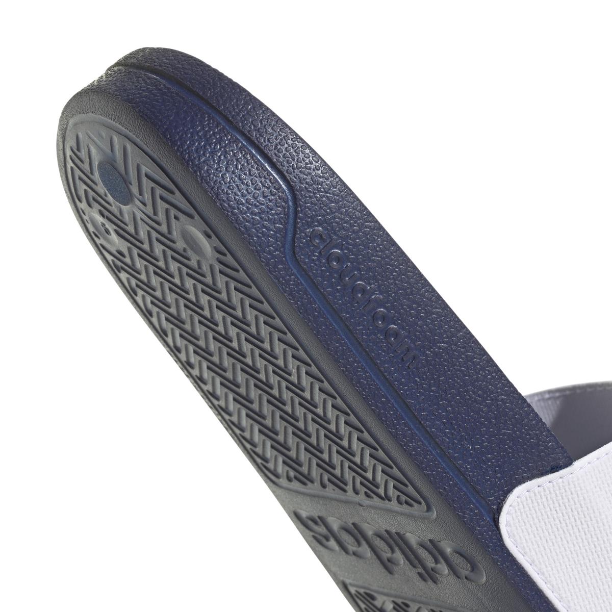 product/a/d/adidas_hq6885_9_footwear_photography_detail_view_2_white.jpg