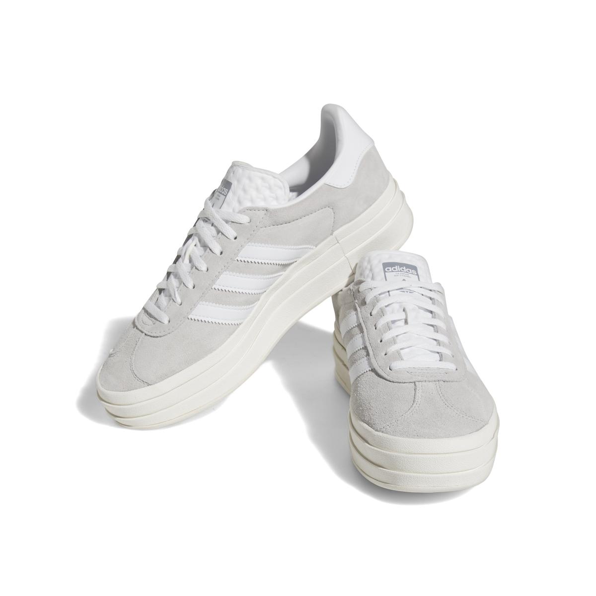 product/a/d/adidas_hq6893_6_footwear_photography_front_lateral_top_view_white.jpg