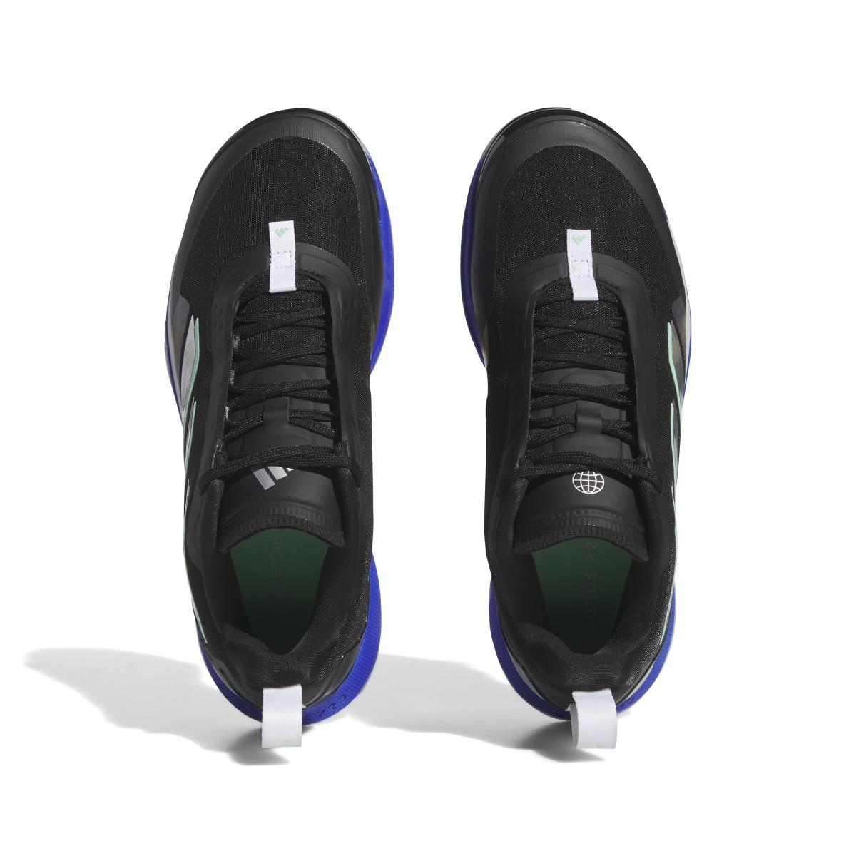 product/a/d/adidas_hq8410_3_footwear_photography_top_portrait_view_white_xo.jpg
