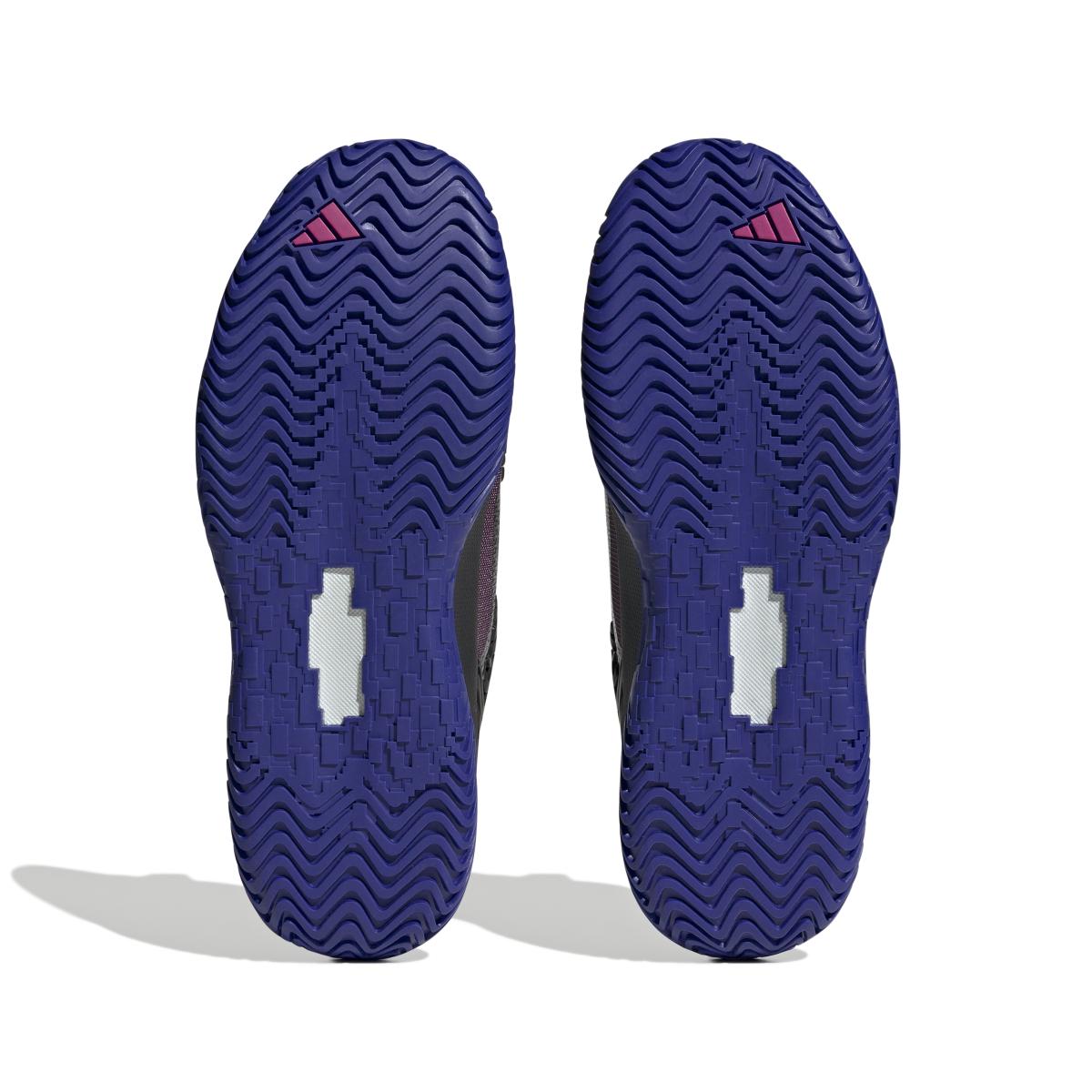 product/a/d/adidas_hq8438_4_footwear_photography_bottom_view_white_xo.jpg