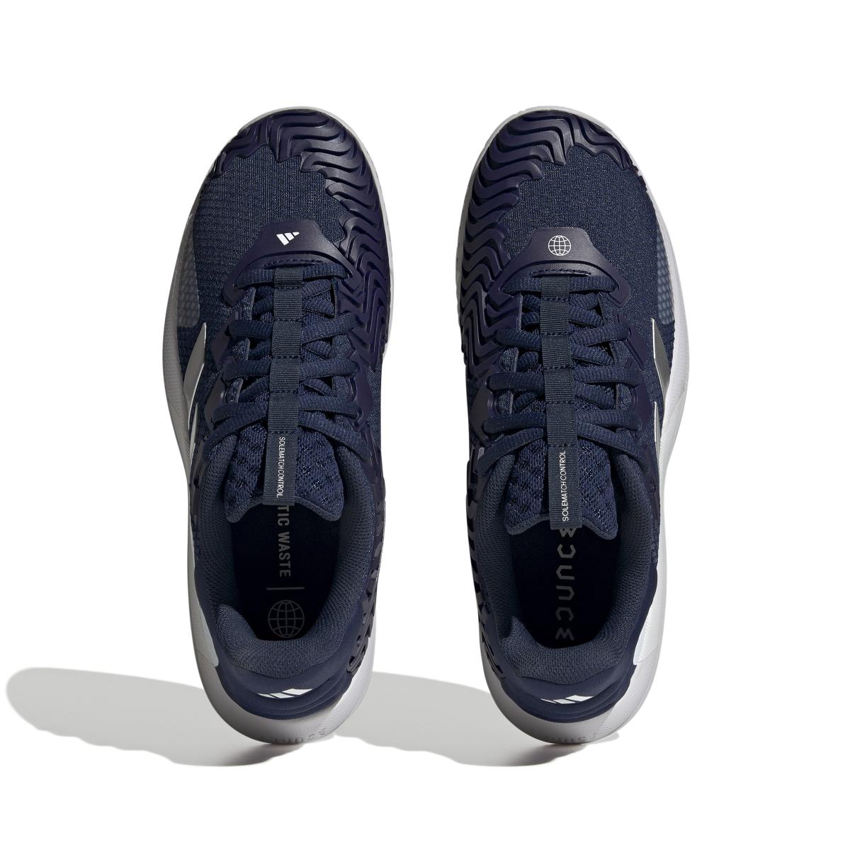 product/a/d/adidas_hq8440_3_footwear_photography_top_portrait_view_white-nw040824x.jpg