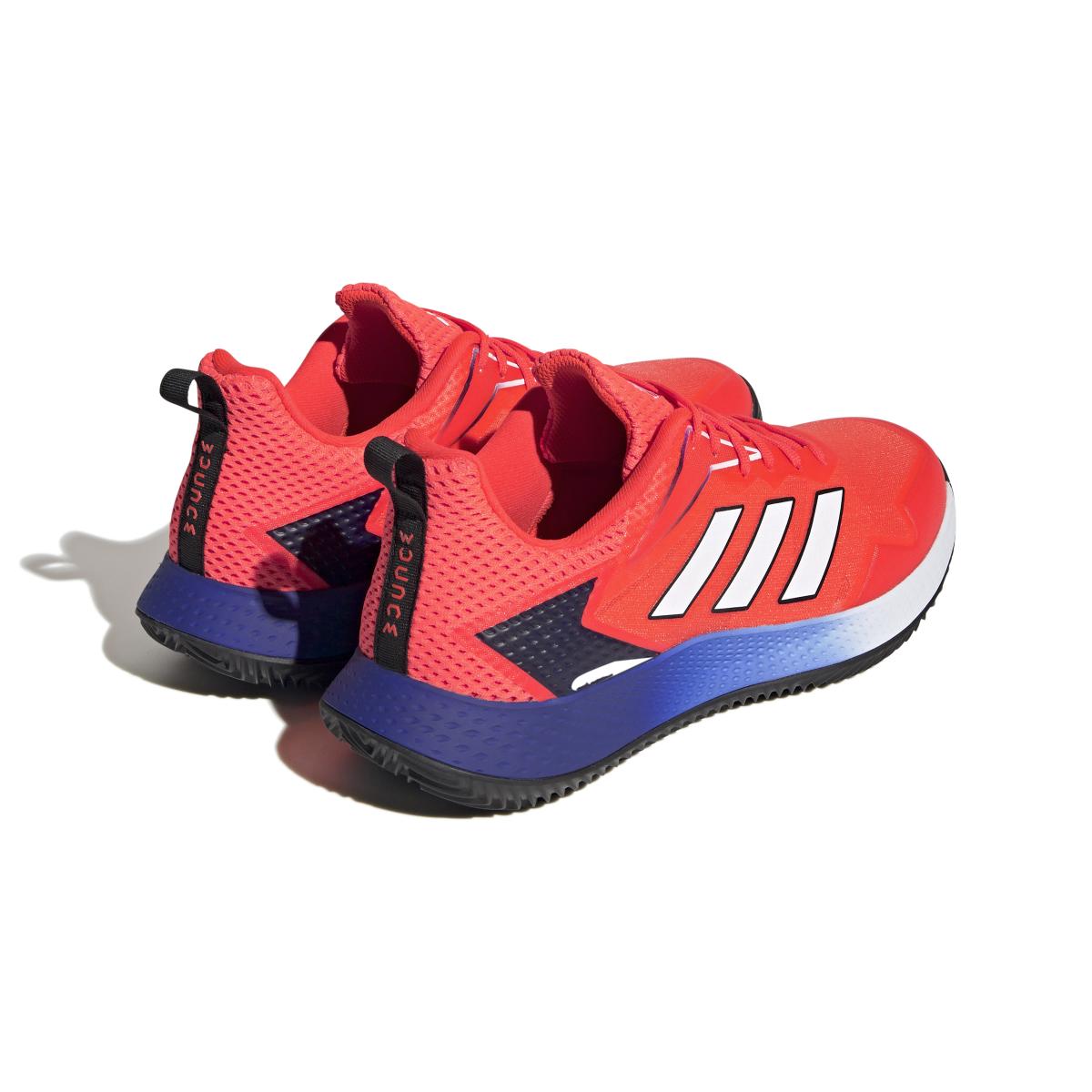 product/a/d/adidas_hq8452_7_footwear_photography_back_lateral_top_view_white.jpg